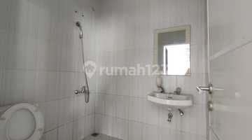 kamar mandi rumah siap huni di cinere