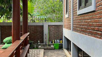 Gambar 4 Rumah bagus full furnished dg mata air dari Curug Cilengkrang