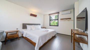 Gambar 5 Villa Baru Modern Tropical  2 lantai  di Bidadari, Seminyak Furnished