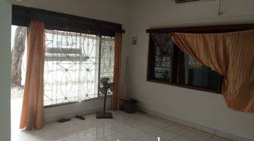 Gambar 4 Rumah second 6 M utan kayu jaktim 