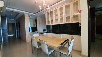 Gambar 1 Apartemen 3 Kamar Tidur Hampton Park Bagus Semi Furnished