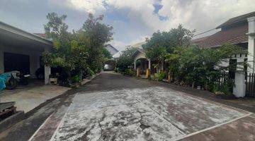 Gambar 5 Dijual rumah di Jl. Sei Landak Barat Komp. Agatis Permai