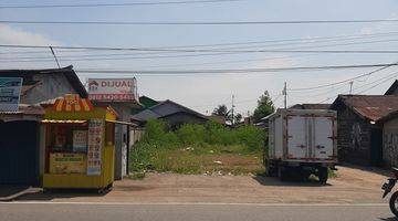 Gambar 3 Dijual sebidang tanah di pinggir Jalan Kom Yos Sudarso 