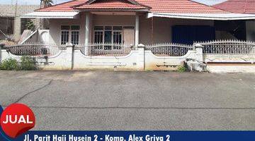 Gambar 1 Rumah Di Jl. Parit H. Husein 2 Komp. Alex Griya 2 - Tanah Luas