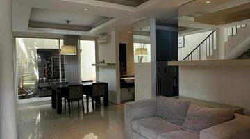 Gambar 3 RUMAH FULL FURNISHED 2 LT DI DIAN ISTANA SURABAYA DEKAT PINTU TOL SATELIT, RS MAYAPADA, CIPUTRA WORLD