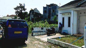 Gambar 4 Rumah Dekat Jalur Angkot