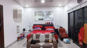 Gambar 2 Dijual Rumah di Premier Mansion, Bandengan, 220m2, Bagus, Furnished