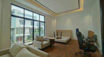 Gambar 3 Rumah Brandnew Golf Island Pik