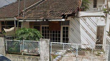 Gambar 1 Dijual rumah tua di Puri Indah