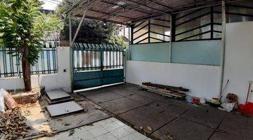 Gambar 4 Dijual rumah di Taman Kedoya Baru