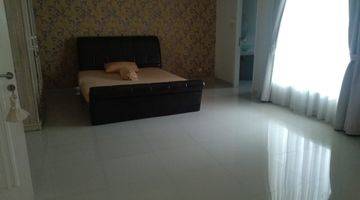 Gambar 2 Rumah 2 Lantai Bagus Furnished SHM di Jalan Asem, Jakarta Selatan