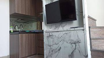 Gambar 2 808 Dijual Apartemen Icon Gresik 1BR Loft Tower A Lt 18 Furnished