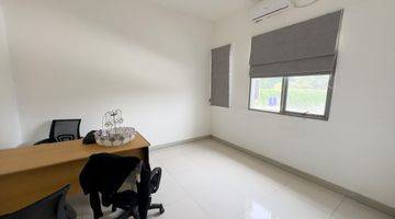 Gambar 2 Dijual Ex Showroom Scientia Gading Serpong 