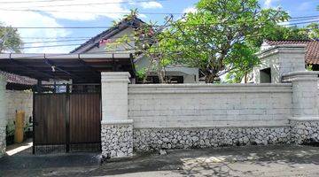 Gambar 4 Rumah Sewa Dengan Kebun Luas di Jimbaran Bali