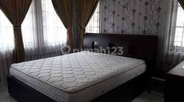 Gambar 5 Didg. Rumah Disewakan Fully Furnished di Taman Menteng Lippo Cikarang