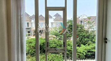 Gambar 1 Rumah Asri Comfy di Kalindra Town House Riverside Kota Malang