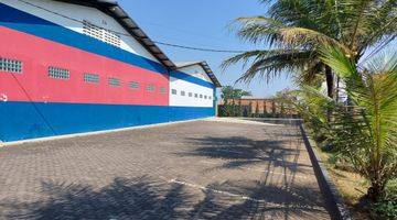Gambar 1 Gudang industri Rancaekek