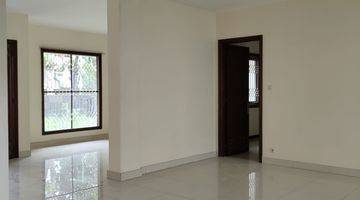 ruang keluarga rumah graha family 2 lantai