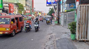 Gambar 2 Gedung  Di Jatiwaringin Raya Pondok Gede Bekasi