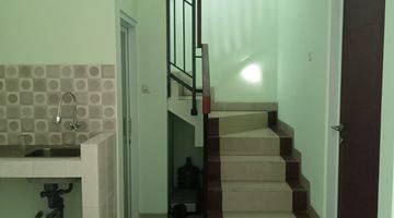 Gambar 2 Rumah Siap Huni Dalam Townhouse Dekat Toll