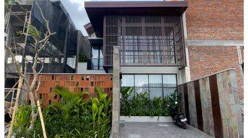 Gambar 5 Dijual Villa Modern Tropical di Canggu Pantai Batu Bolong