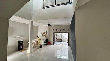 Gambar 5 Rumah 2 Lantai Semi Furnished Pondok Gede Bekasi