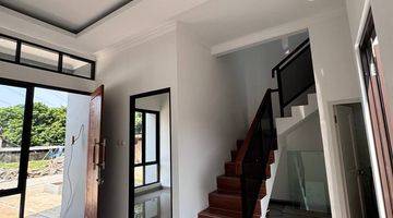 Gambar 3 Dijual rumah 2 lantai ready pinggir jalan raya di Cilodong Depok