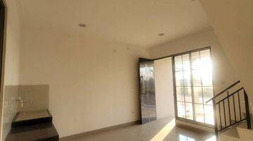 Gambar 1 Jual Bu Rumah 3 Lantai Pik 2, Unfurnished 4,5x10 Termurah