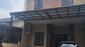 Gambar 3 Rumah 2 Lantai Full Furnished Di Alam Sutera Shm