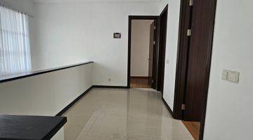 Gambar 4 Rumah 2 Lantai Jadeite Semifurnish Bsd City