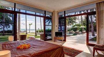 Gambar 1 Luxury Beachfront Villa at Candi Dasa Karangasem Bali