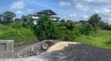 Gambar 1 Tanah Lokasi Strategis 400 Meter Ke Pantai Seseh, Bali