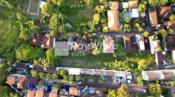 Gambar 1 Tanah SHM Lingkungan Villa di Banjar Semer Umalas Kerobokan, Bali