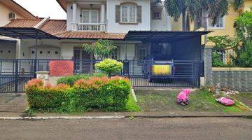 Gambar 1 Rumah posisi boulevard di perumahan legenda wisata cibubur