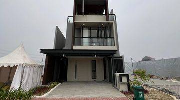 Gambar 1 Rumah High End Metland Puri , Double Facade, Uk 9x17m2 , Akses Serba 1 Menit