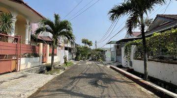 Gambar 2 Rumah Lama Dalam Komplek di Lebak Bulus, Jakarta Selatan