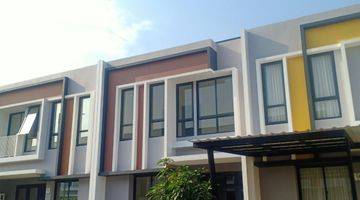 Gambar 3 Rumah Siap Huni Di Cluster Baroni Symphonia Summarecon Serpong Dekat Summarecon Mal Serpong 