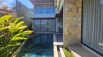 Gambar 4 Luxury villa disewakan view sawah tumbak bayuh pererenan