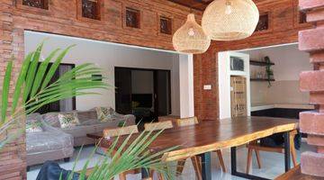 Gambar 2 Villa View Sawah Style Bali Modern Diteges Ubud 