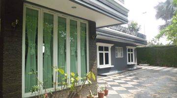 Gambar 1 DIJUAL Rumah Second 2 Lantai di Kemang Timur