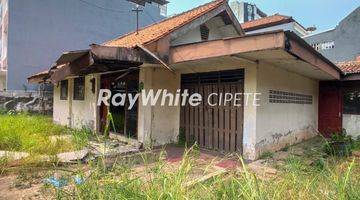 Gambar 2 Rumah Butuh Renovasi SHM di cipete cilandak