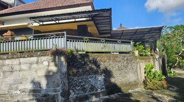 Gambar 1 Rumah Teduh Lingkungan Tenang Dekat Tanah Lot