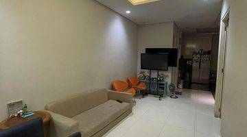 Gambar 2 Rumah 3 Lantai Sudah Renovasi Semi Furnished SHM di Graha Raya, Tangerang Selatan