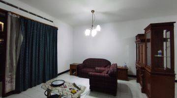 Gambar 4 Rumah 3 Lantai Furnished Murah Siap Huni Di Setra Duta, Bandung