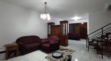 Gambar 1 Rumah 3 Lantai Furnished Murah Siap Huni Di Setra Duta, Bandung