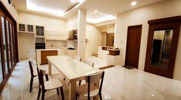 Gambar 3 Rumah Mewah Fully Furnished Di Pegambiran Residence Cirebon