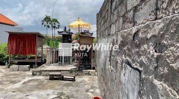 Gambar 4 Rumah Butuh Renovasi di Canggu Area , Badung