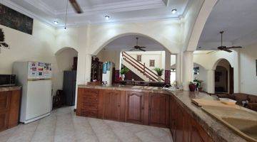 Gambar 5 House For Sale With Big Garden Near Airport Tuban Kuta