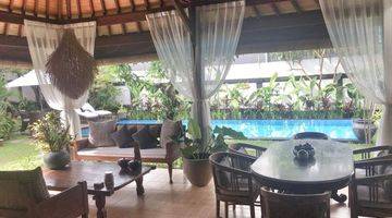 Gambar 1 Villa 4 Bedroom With Spacious Garden At  Umalas Bumbak