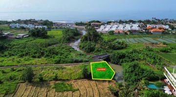 Gambar 2 Tanah Lokasi Strategis 400 Meter Ke Pantai Seseh, Bali